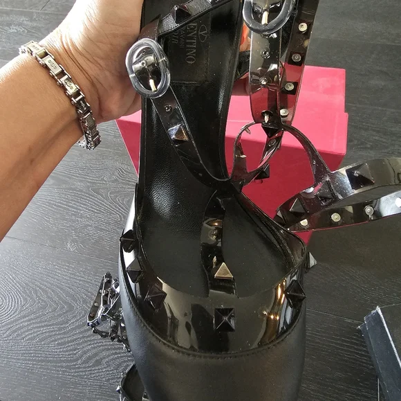 AUTHENTIC VALENTINO GARAVNI ROCKSTUD PUMPS 🚫 MISSING ROCK STUDS🚫 38 BLACK - Picture 8 of 9